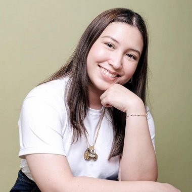 Isabela M. - Freelance Book Illustrator