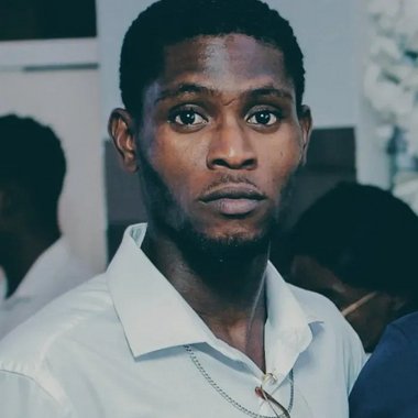 ERNESTO J. - Freelance Logo Designer