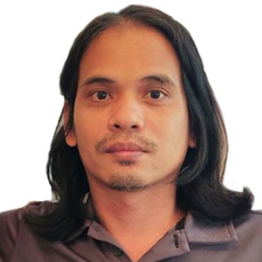 Jerome A. - Freelance Graphic Designer