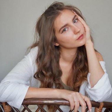 Laura - Freelance Video Editor