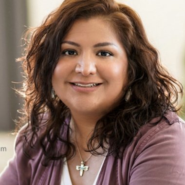 MarisaGStudios - Freelance Graphic Designer