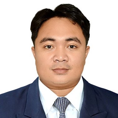 Mario D. - Freelance Graphic Designer