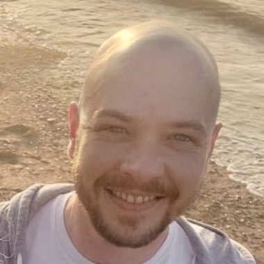 STUART M. - Freelance Content Creator