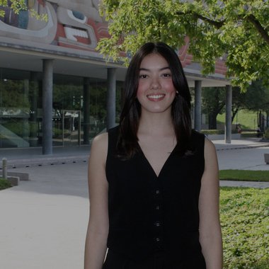 Ximena W. - Freelance Ui Designer