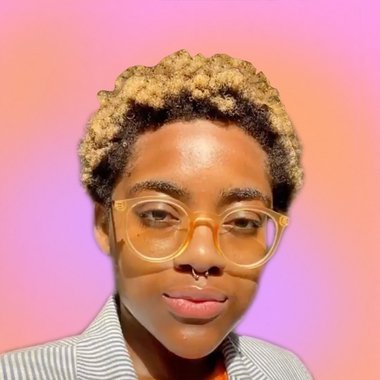 Caigea M. - Freelance Logo Designer