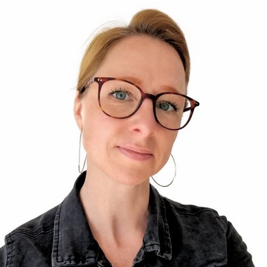 Karin83 - Freelance Designer