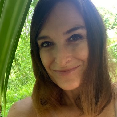 Nadia - Freelance Co Writer
