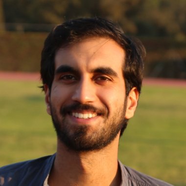 Hamza M. - Freelance Graphic Designer