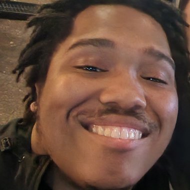 Dorian H. - Freelance Screenwriter