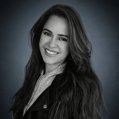 Gabriela R. - Freelance Motion Graphic Designer