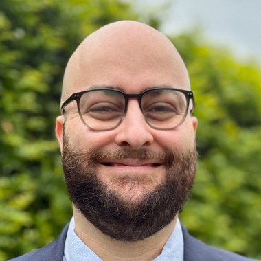 Elliot D. - Freelance Developer