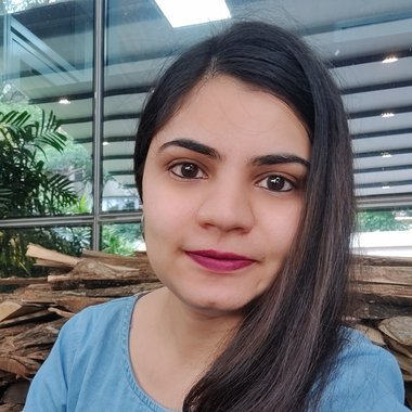 Dolly N. - Freelance Video Editor