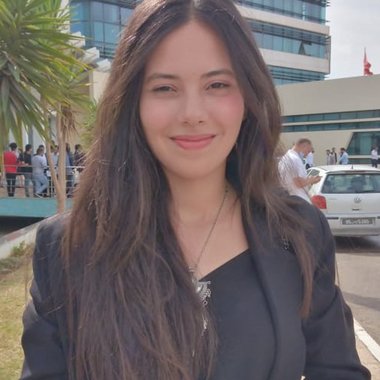 Oumaima - Freelance 1st Assistant Director