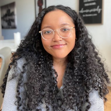 Nicole C. - Freelance Designer