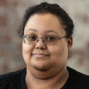 Geraldine N. - Freelance Writer