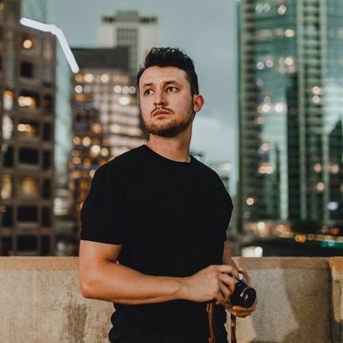 Isaiah C. - Freelance Photographer
