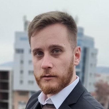 Stefan B. - Freelance Motion Graphic Designer