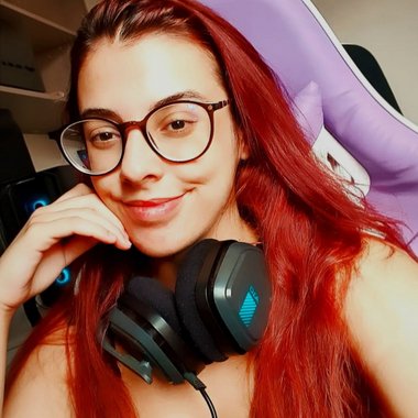 Mariana B. - Freelance Illustrator