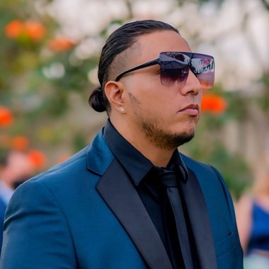 Carlos B. - Freelance Videographer