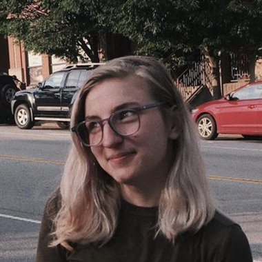 Claire M. - Freelance Merchandiser