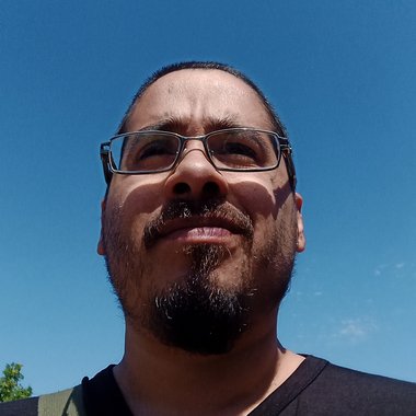 Julio F. - Freelance Digital Marketer