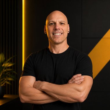 Alan K. - Freelance Graphic Designer