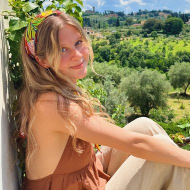 Sophia P. - Freelance Graphic Designer