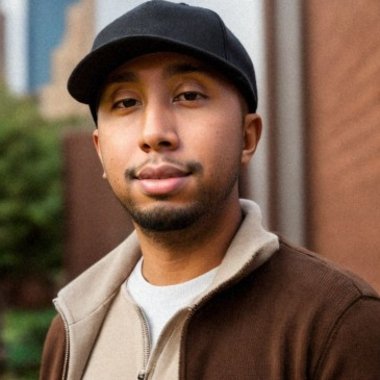 Oscar T. - Freelance Marketing Strategist