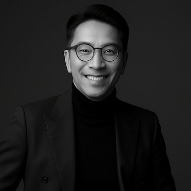 Ray L. - Freelance Web Designer