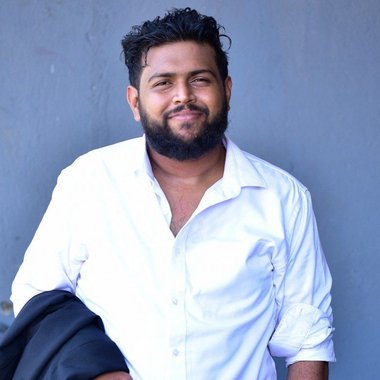 Nirosh H. - Freelance Web Developer