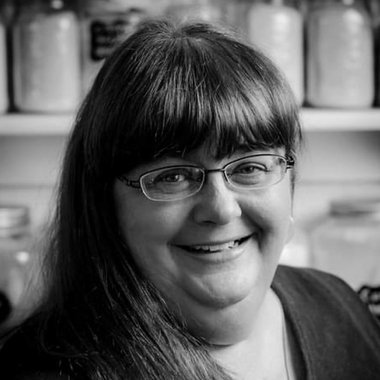 Noreen L. - Freelance Video Editor