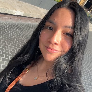 Flavia K. - Freelance Ugc Creator