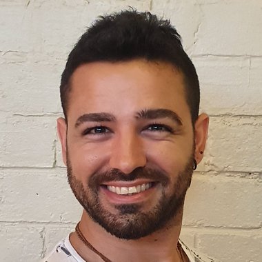 EROLAN I. - Freelance Designer