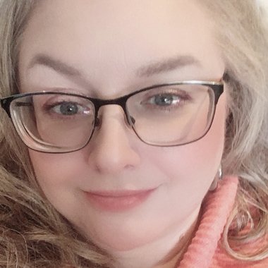Stephanie C. - Freelance Designer