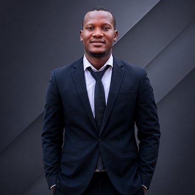 JOSHUA O. - Freelance Ux Designer