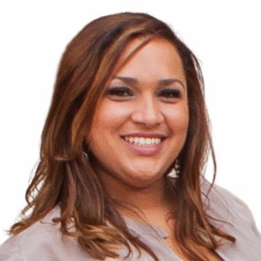 Lorenna S. - Freelance Digital Marketer