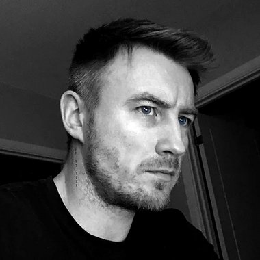 Lee R. - Freelance Designer