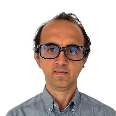 Özay Ö. - Freelance App Designer