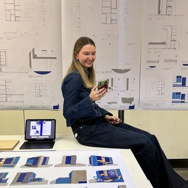 Ruth L. - Freelance Interior Designer