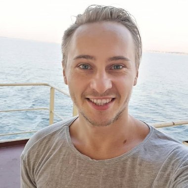 Nicholas M. - Freelance Motion Graphic Designer