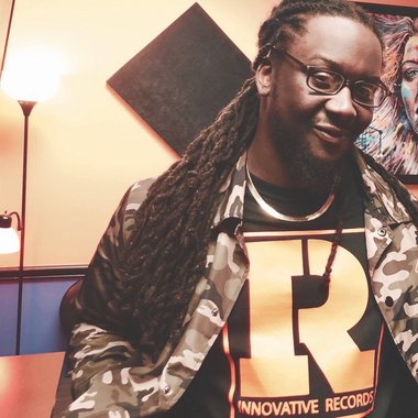 #TheAnti - Freelance Graphic Designer