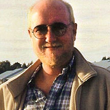 Robert M. - Freelance Photoshop Editor
