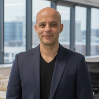 Daniel L. - Freelance 3d Visualizer