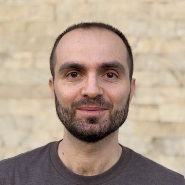 Dario M. - Freelance Developer