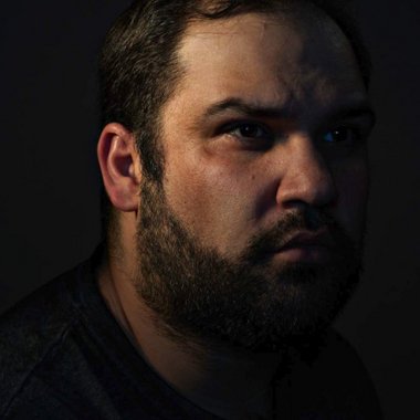 Pablo R. - Freelance Graphic Designer