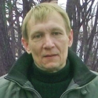 Uyrii P. - Freelance Brand Designer