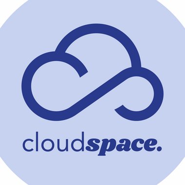 Klaudia M. - Freelance Web Designer