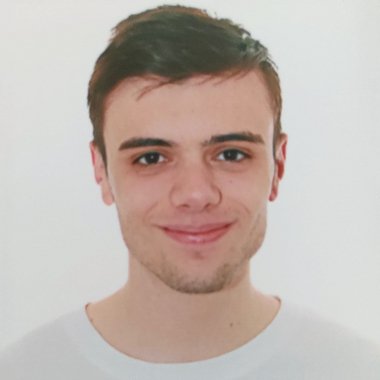 Héctor G. - Freelance Web Developer