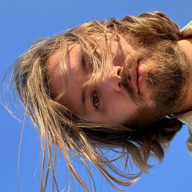 Amos D. - Freelance Film Composer