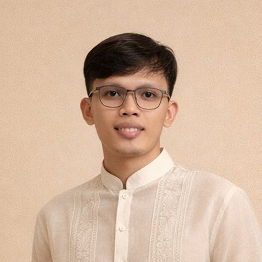 Joni R. - Freelance Designer